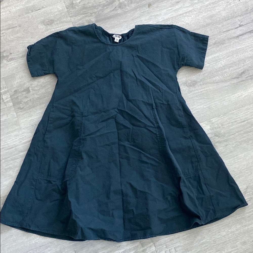 Girls UNIQLO Black Cotton pocket dress size 5-6